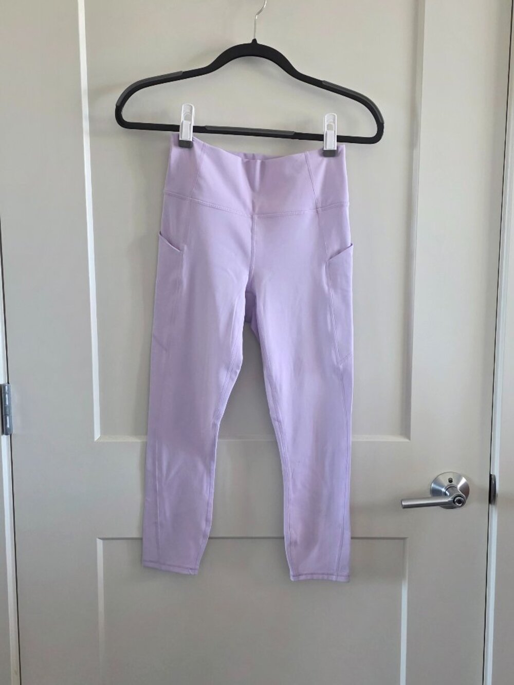Fabletics Lilac Capri Leggings